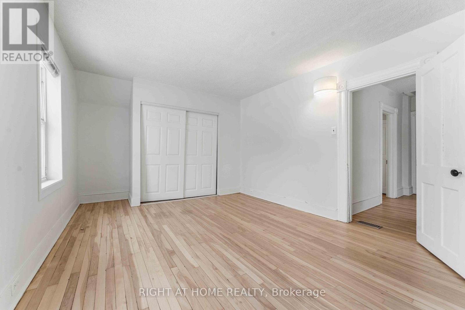 71 Carruthers Avenue, Ottawa, ON - Indoor Photo Showing Other Room