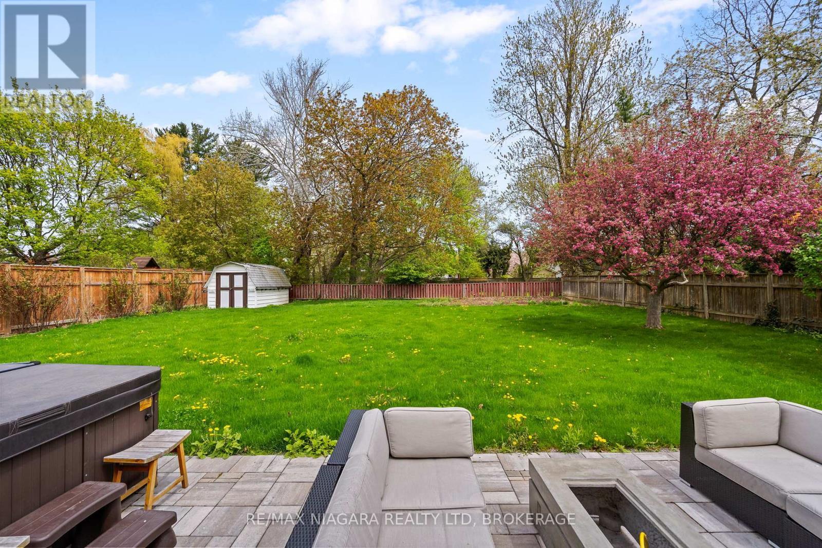 305 Centre Street, Niagara-On-The-Lake (Town), ON - Outdoor With Deck Patio Veranda With Backyard