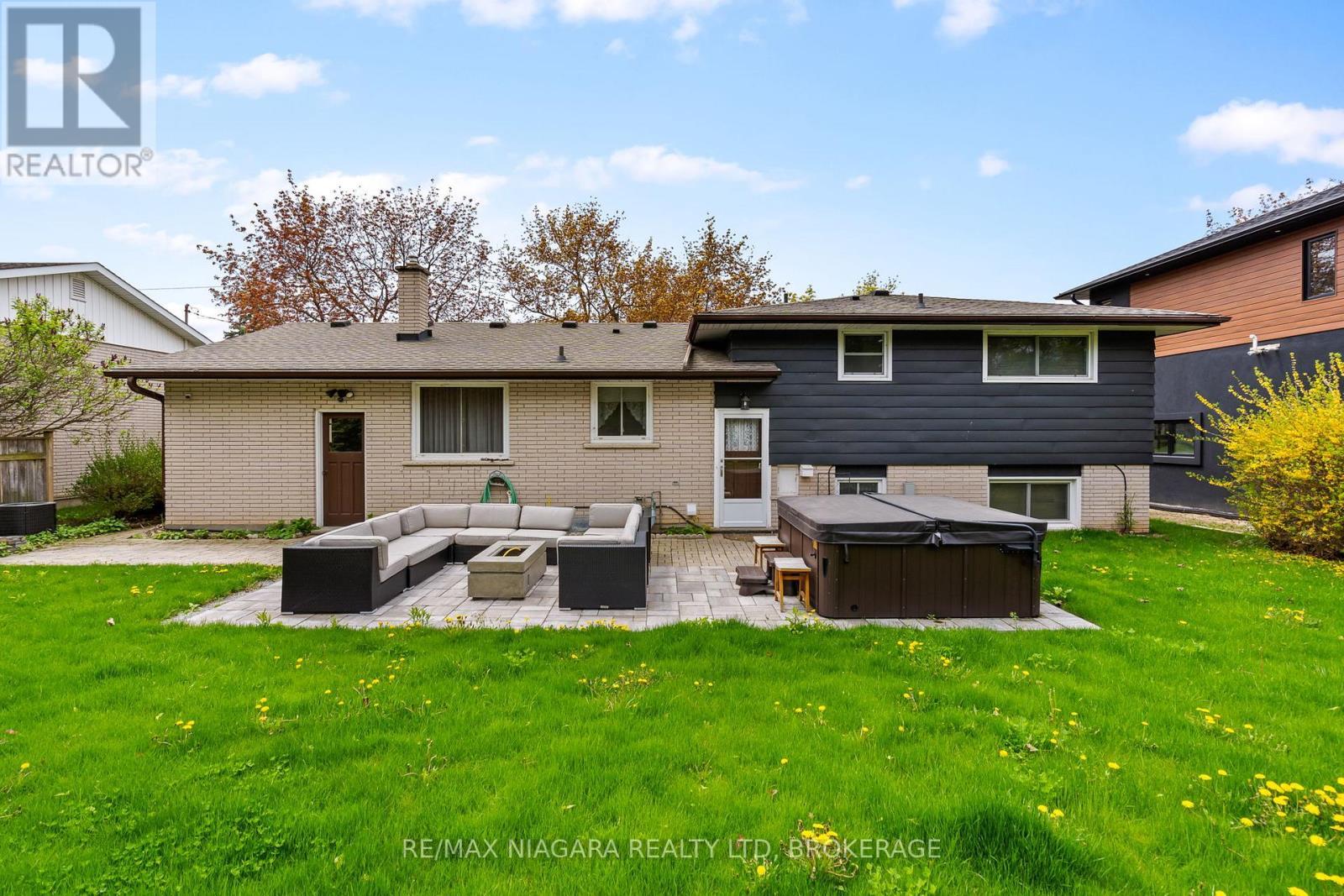 305 Centre Street, Niagara-On-The-Lake (Town), ON - Outdoor