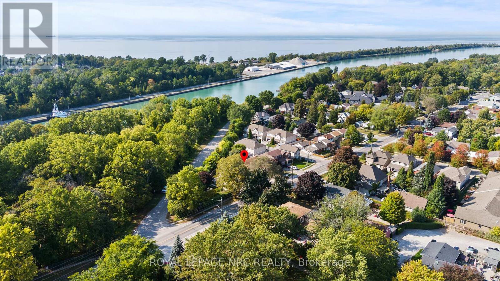33 Broadway Avenue, St. Catharines (Port Weller), ON - Outdoor With Body Of Water With View