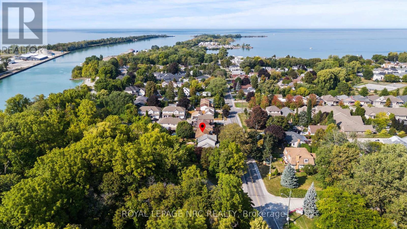 33 Broadway Avenue, St. Catharines (Port Weller), ON - Outdoor With Body Of Water With View