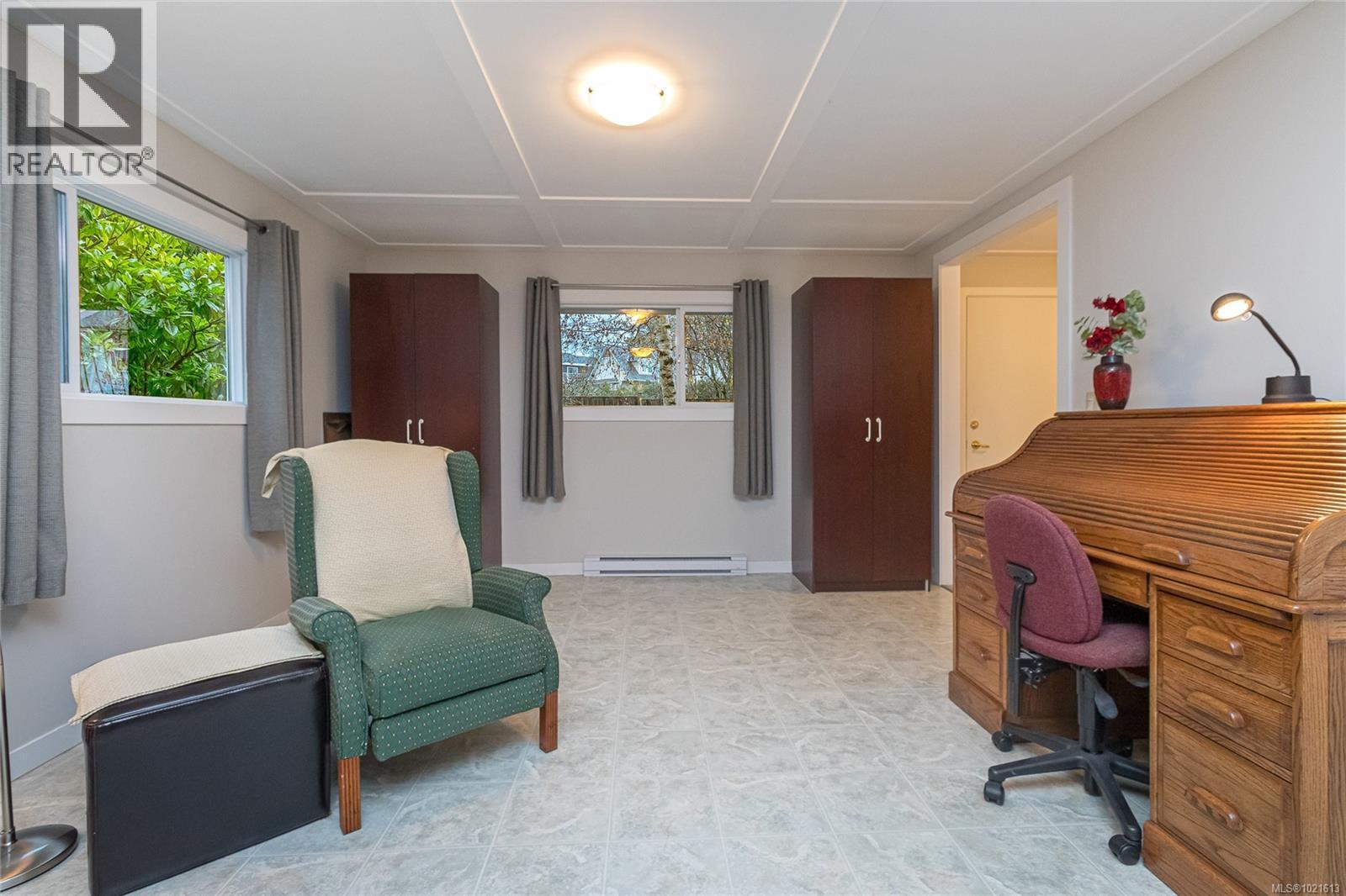 7906 Patterson Rd, Central Saanich, BC - Indoor