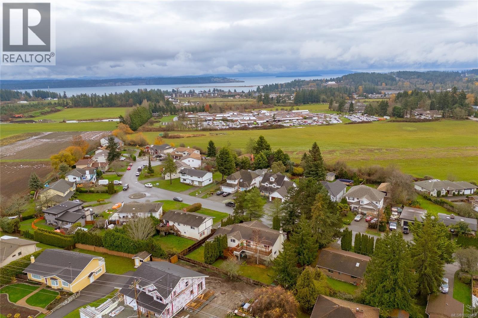 7906 Patterson Rd, Central Saanich, BC - Outdoor With View