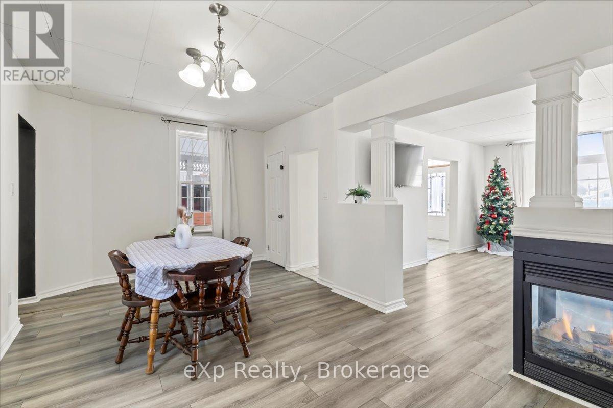 209 Garafraxa Street S, West Grey, ON - Indoor Photo Showing Dining Room With Fireplace