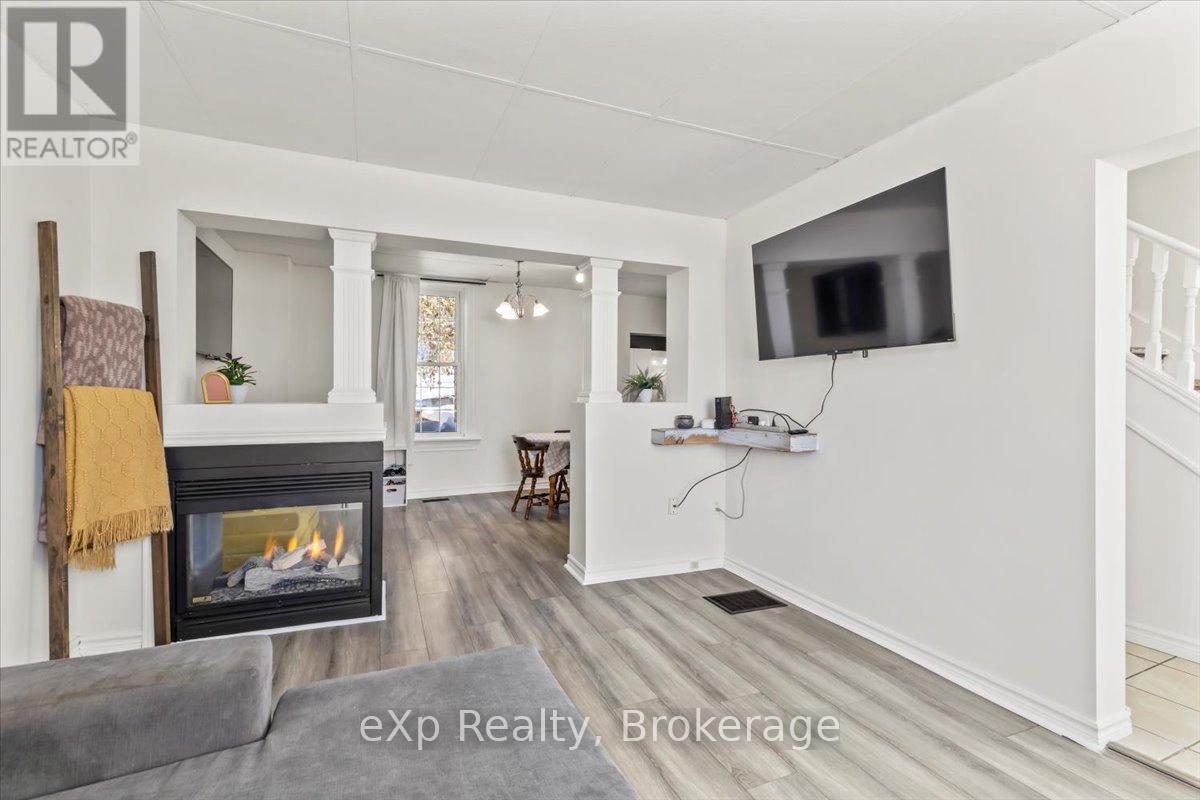 209 Garafraxa Street S, West Grey, ON - Indoor With Fireplace