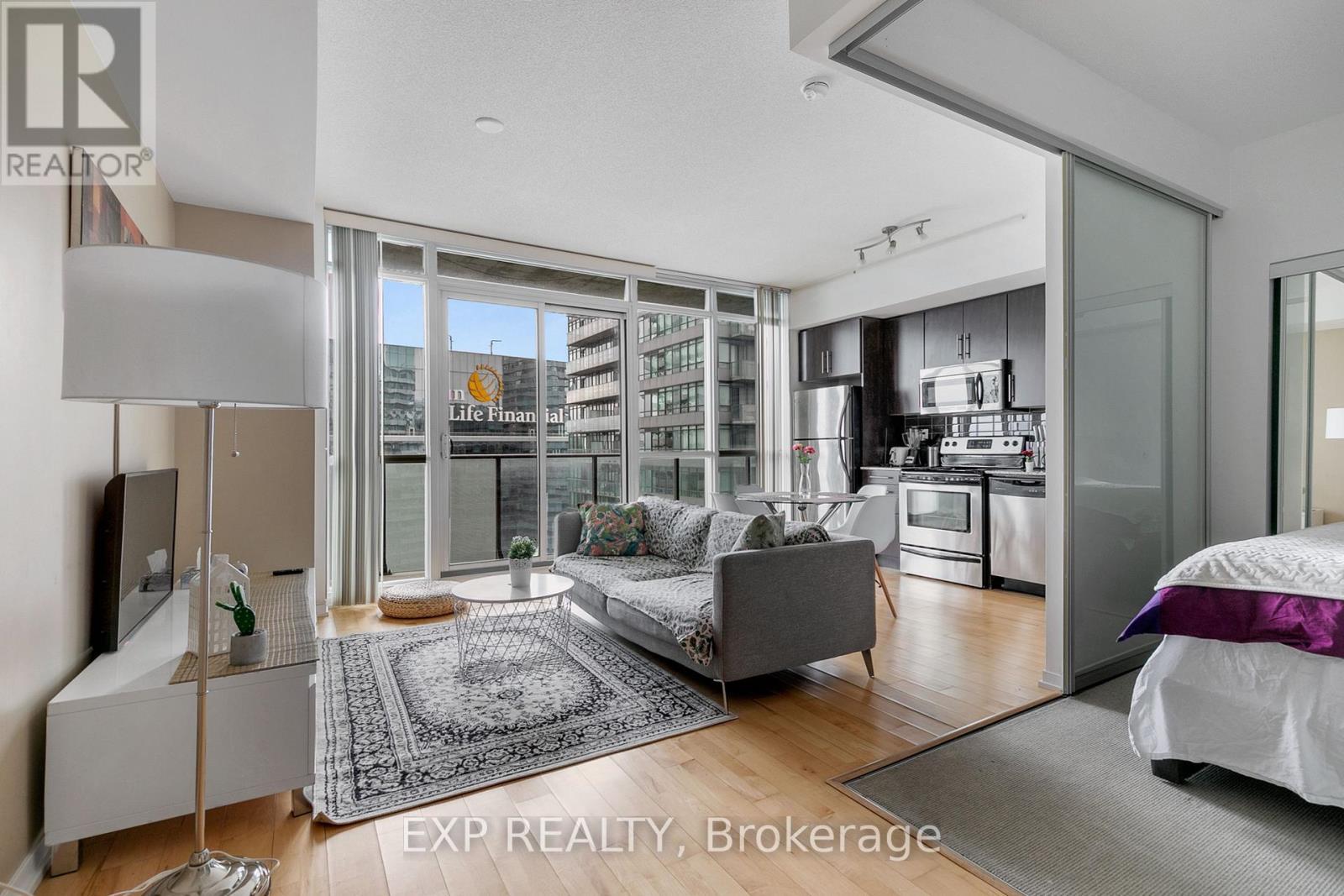 4311 - 65 Bremner Boulevard, Toronto, ON - Indoor