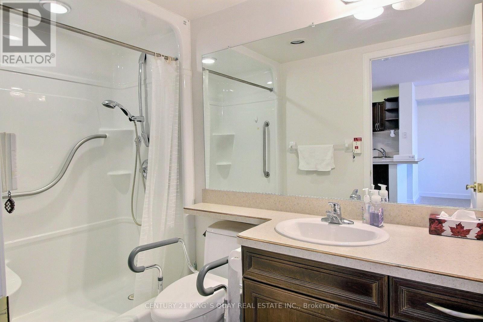 902 - 2020 Mcnicoll Avenue, Toronto, ON - Indoor Photo Showing Bathroom