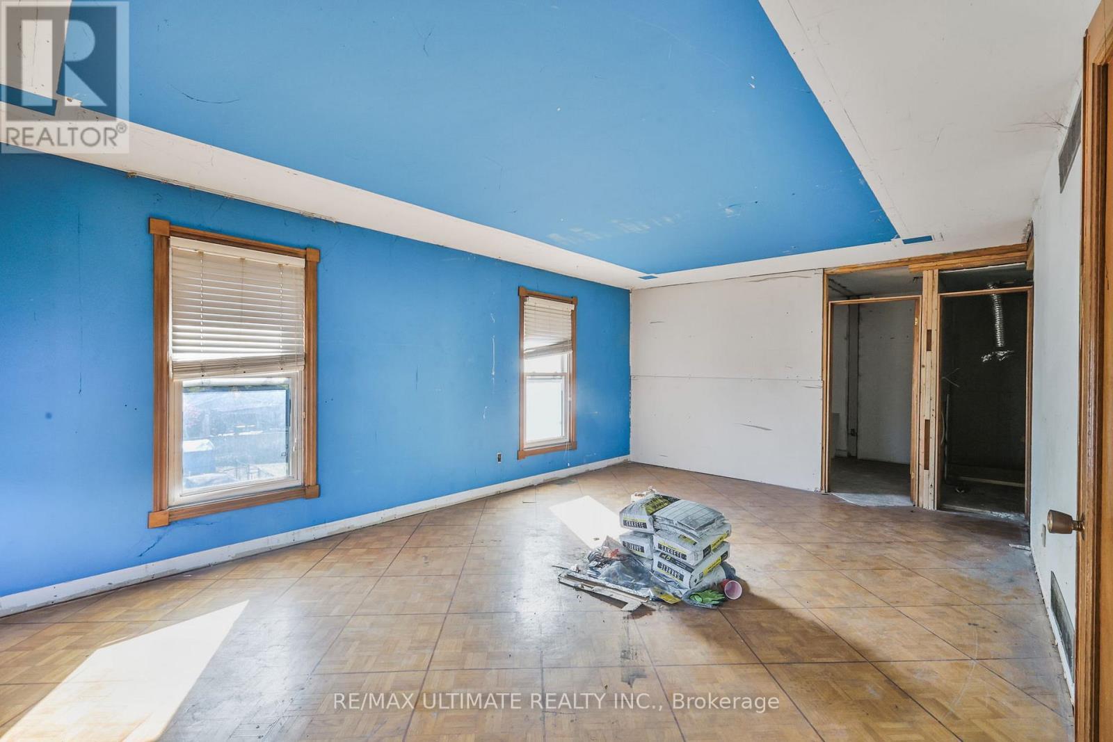 1010 Ritson Road N, Oshawa, ON - Indoor Photo Showing Other Room