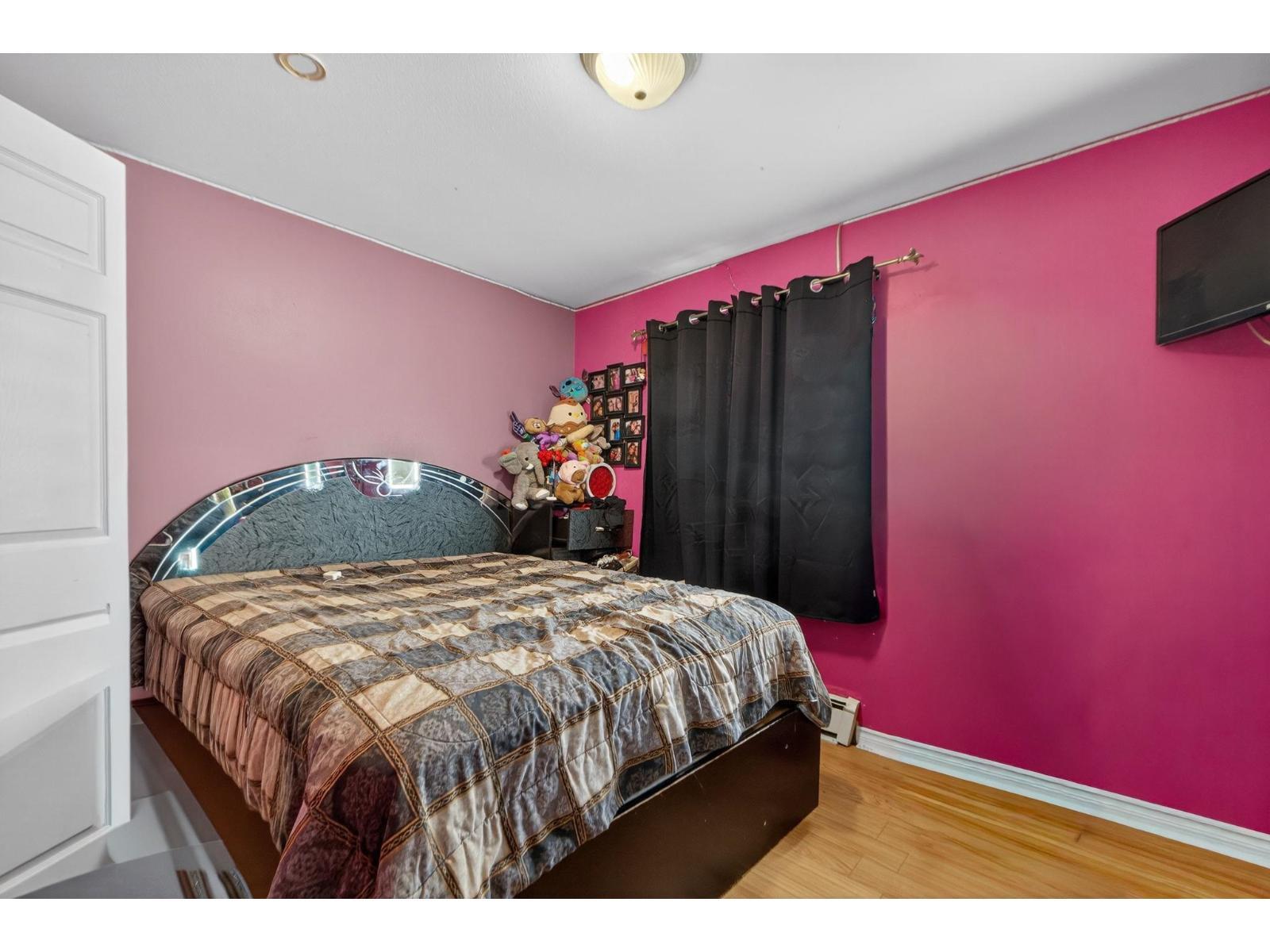 7576 140 Street, Surrey, BC - Indoor Photo Showing Bedroom