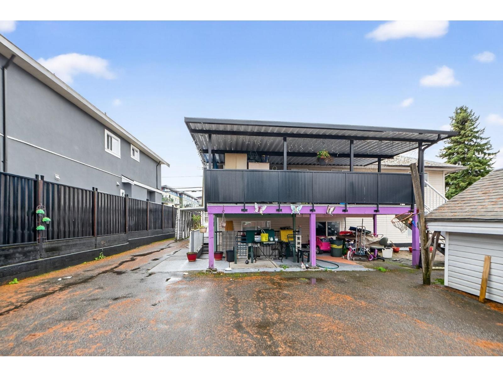 7576 140 Street, Surrey, BC - Outdoor