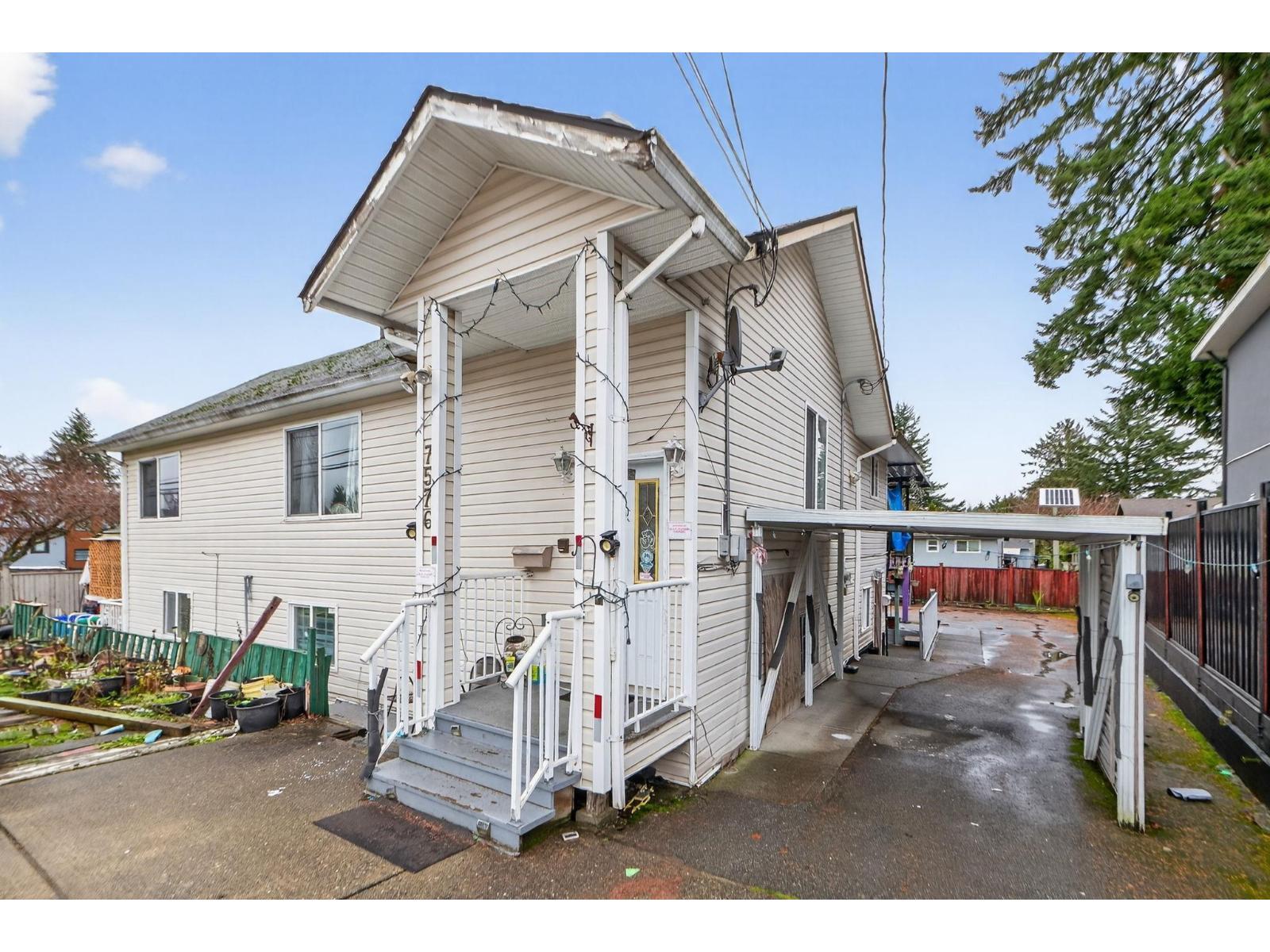 7576 140 Street, Surrey, BC - Outdoor