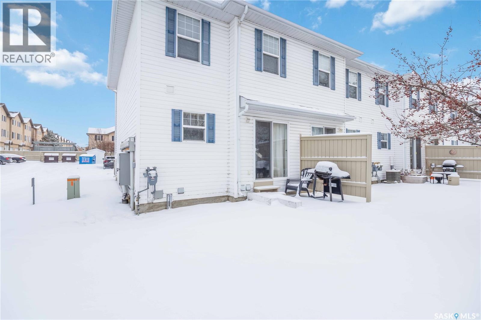 33 102 Pawlychenko Lane, Saskatoon, SK -