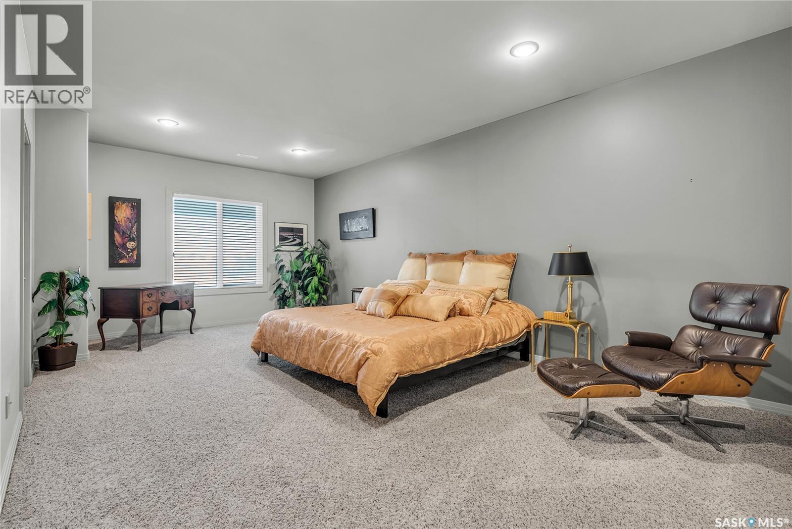 48 Cathedral Bluffs Road, Corman Park Rm No. 344, SK - Indoor Photo Showing Bedroom