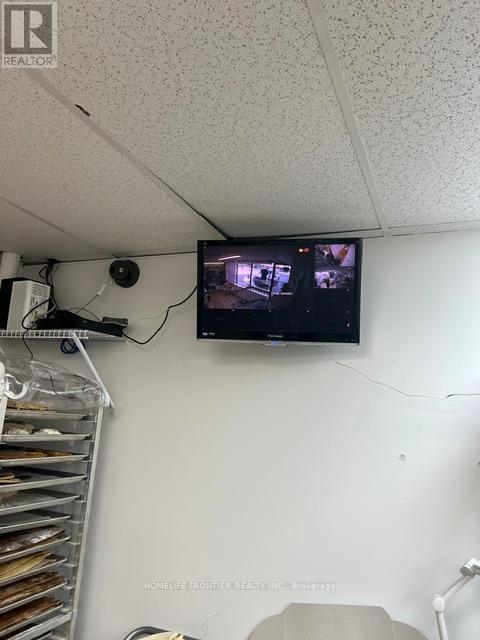 16 Wilstead Drive, Newmarket, ON