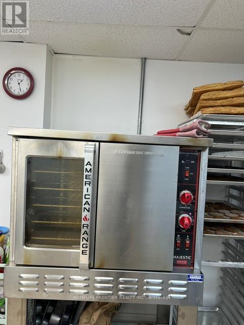 16 Wilstead Drive, Newmarket, ON