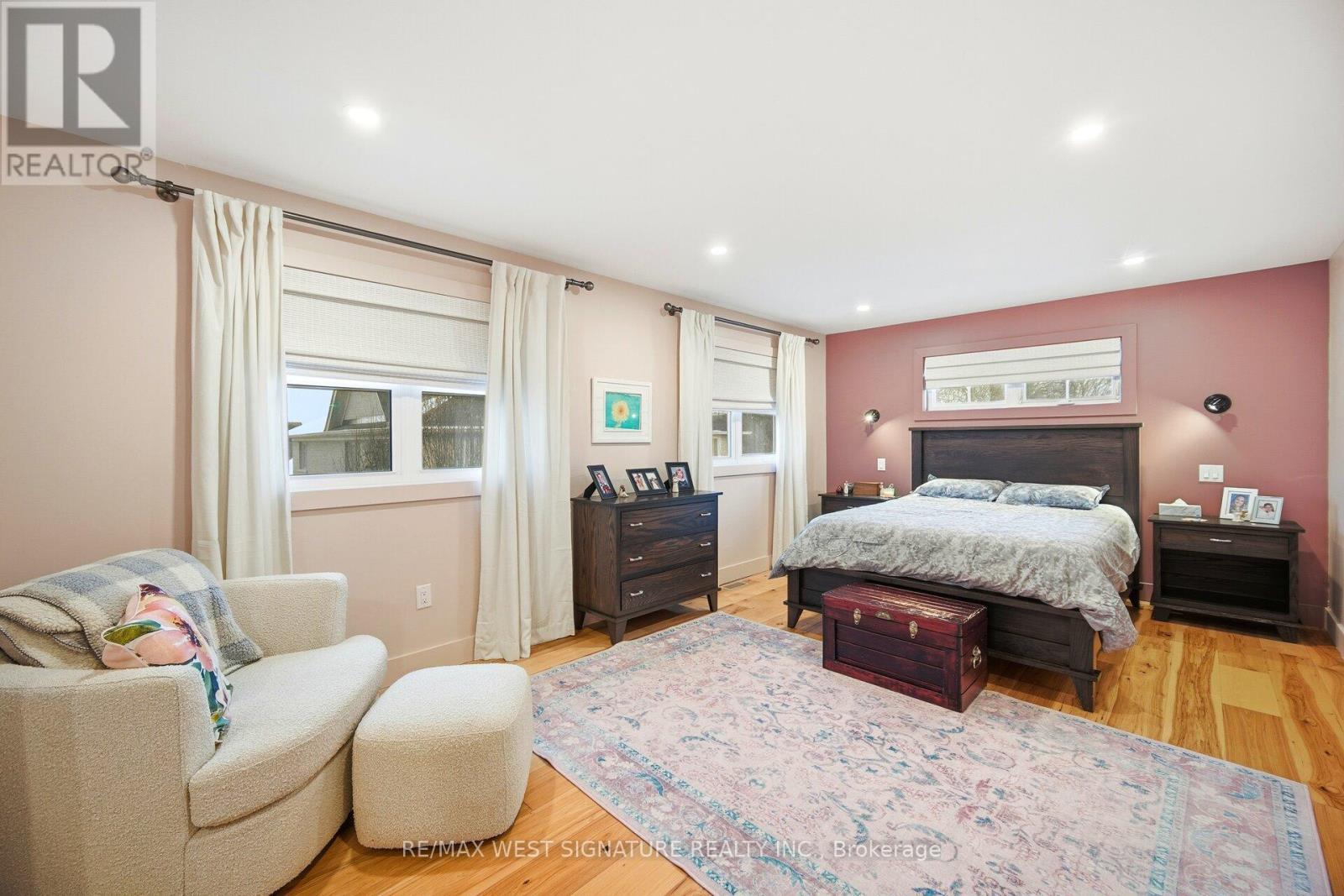 478 Main Street, King, ON - Indoor Photo Showing Bedroom