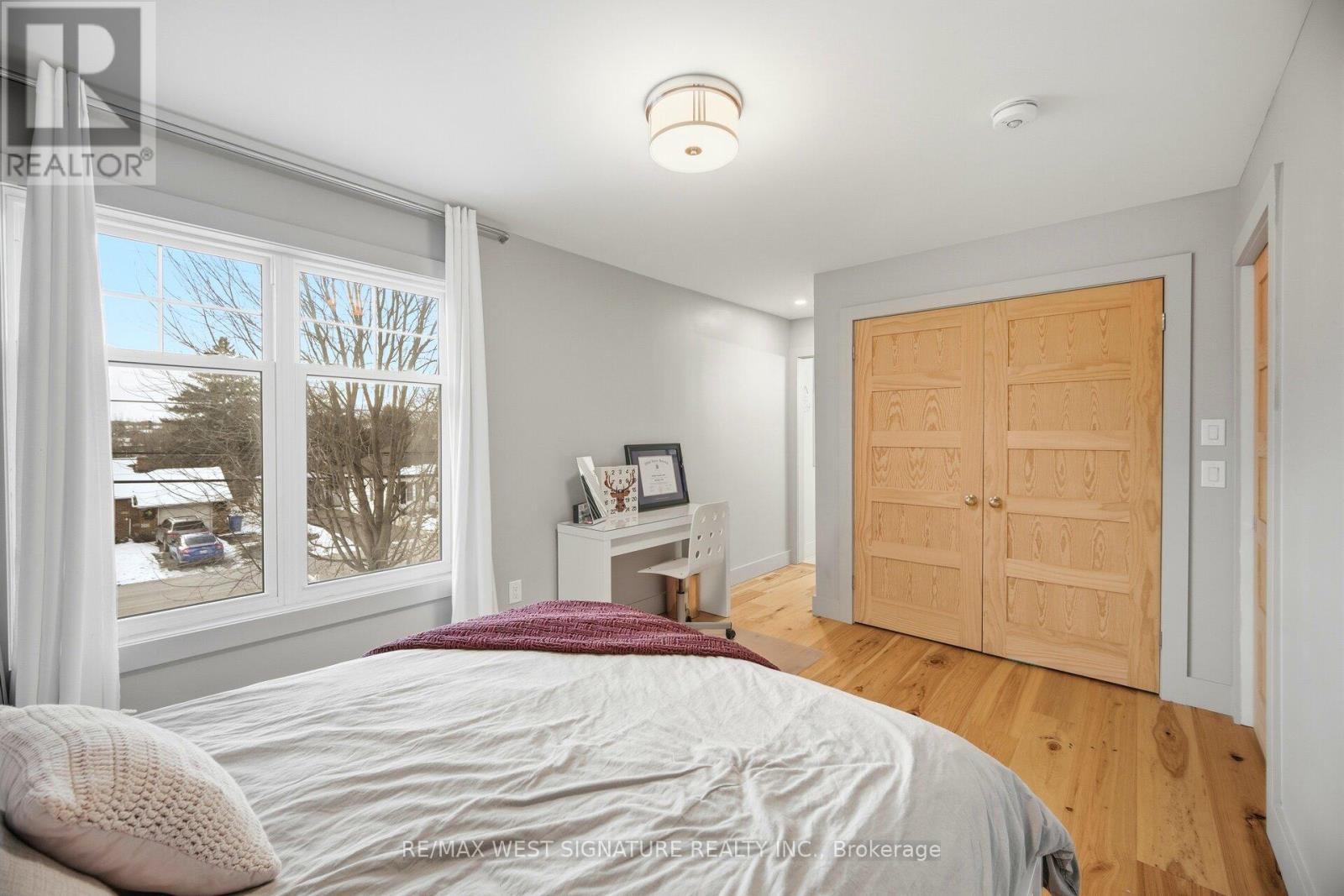 478 Main Street, King, ON - Indoor Photo Showing Bedroom