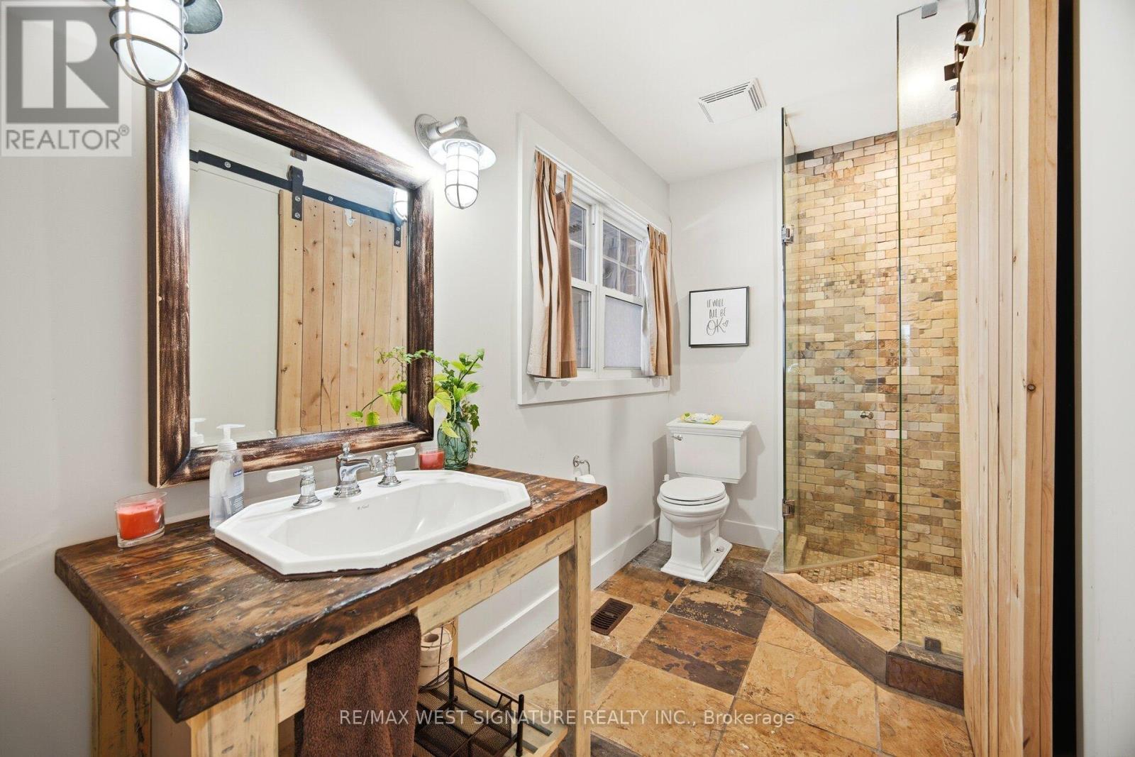 478 Main Street, King, ON - Indoor Photo Showing Bathroom