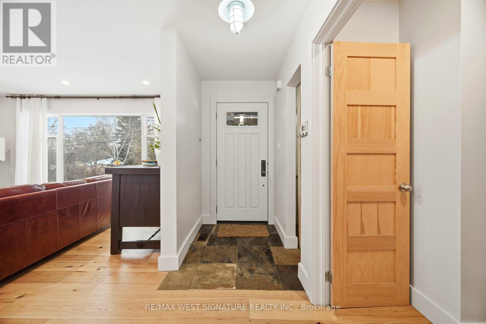 478 Main Street, King, ON - Indoor Photo Showing Other Room