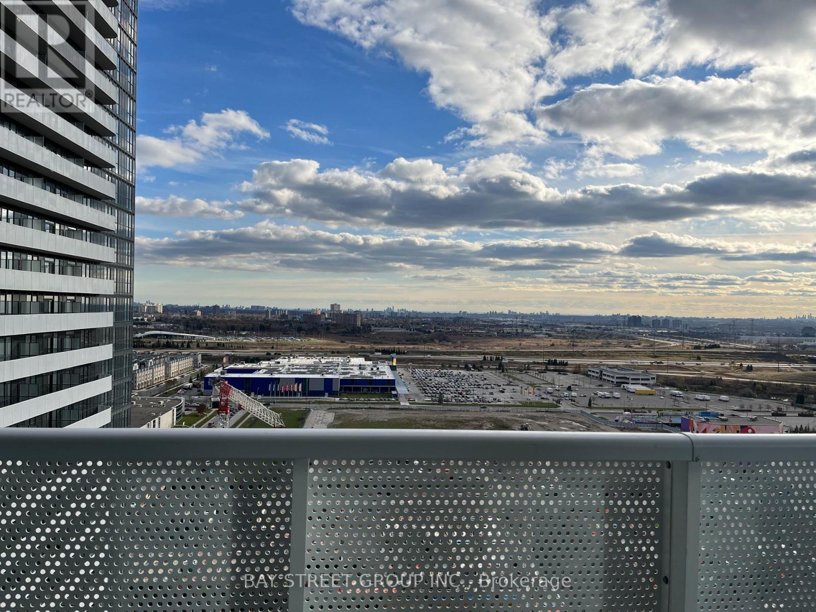 2211 - 8 Interchange Way, Vaughan, ON - Outdoor With View