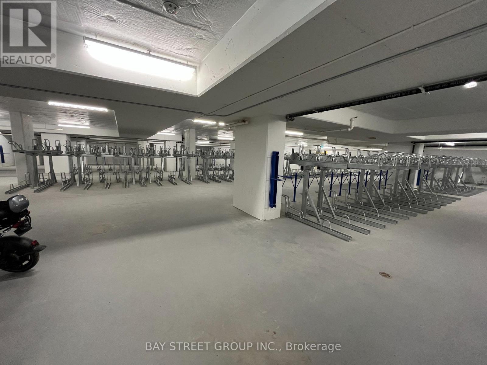 2211 - 8 Interchange Way, Vaughan, ON - Photo Showing Other Room