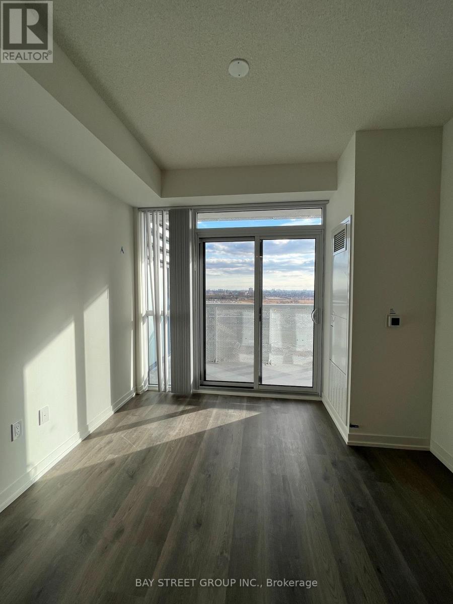 2211 - 8 Interchange Way, Vaughan, ON - Indoor Photo Showing Other Room