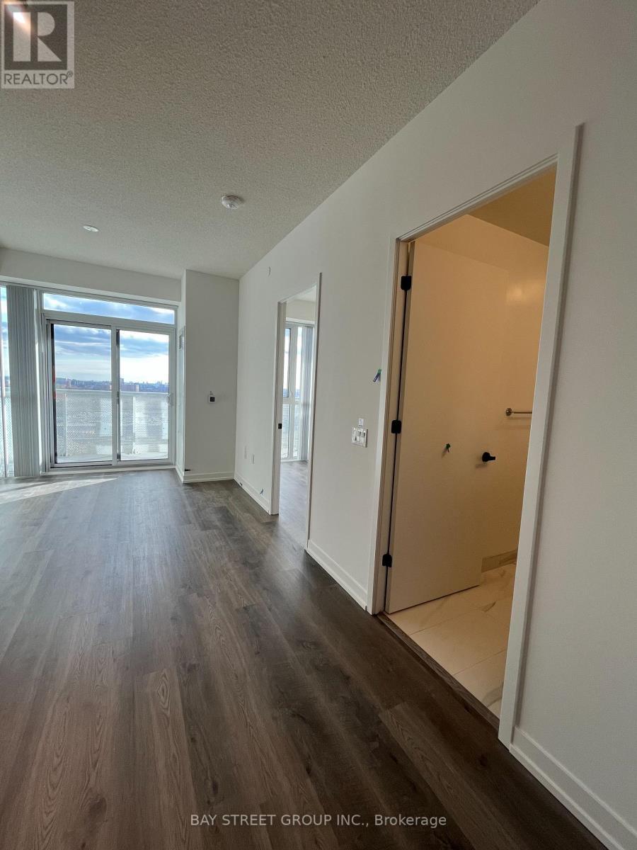2211 - 8 Interchange Way, Vaughan, ON - Indoor Photo Showing Other Room