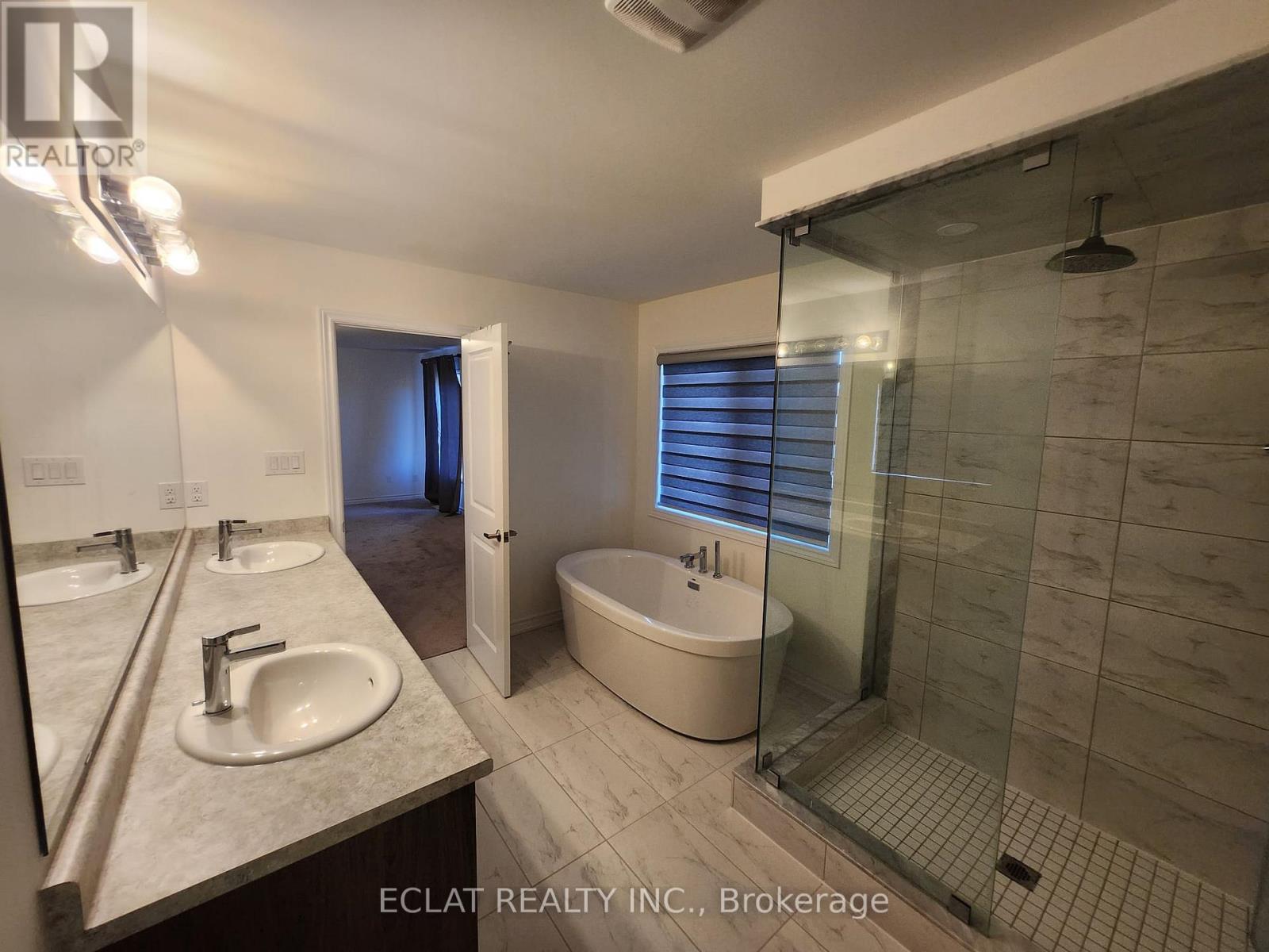 48 Simona Avenue, Wasaga Beach, ON - Indoor Photo Showing Bathroom