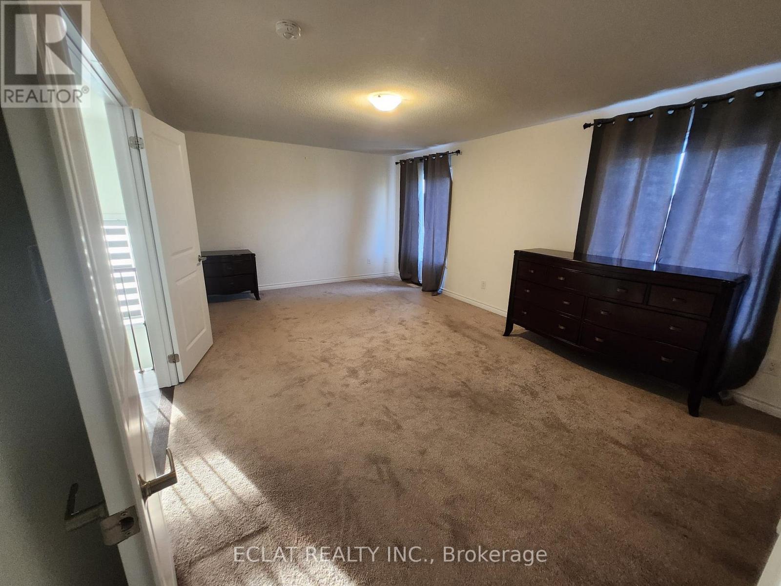 48 Simona Avenue, Wasaga Beach, ON - Indoor Photo Showing Other Room