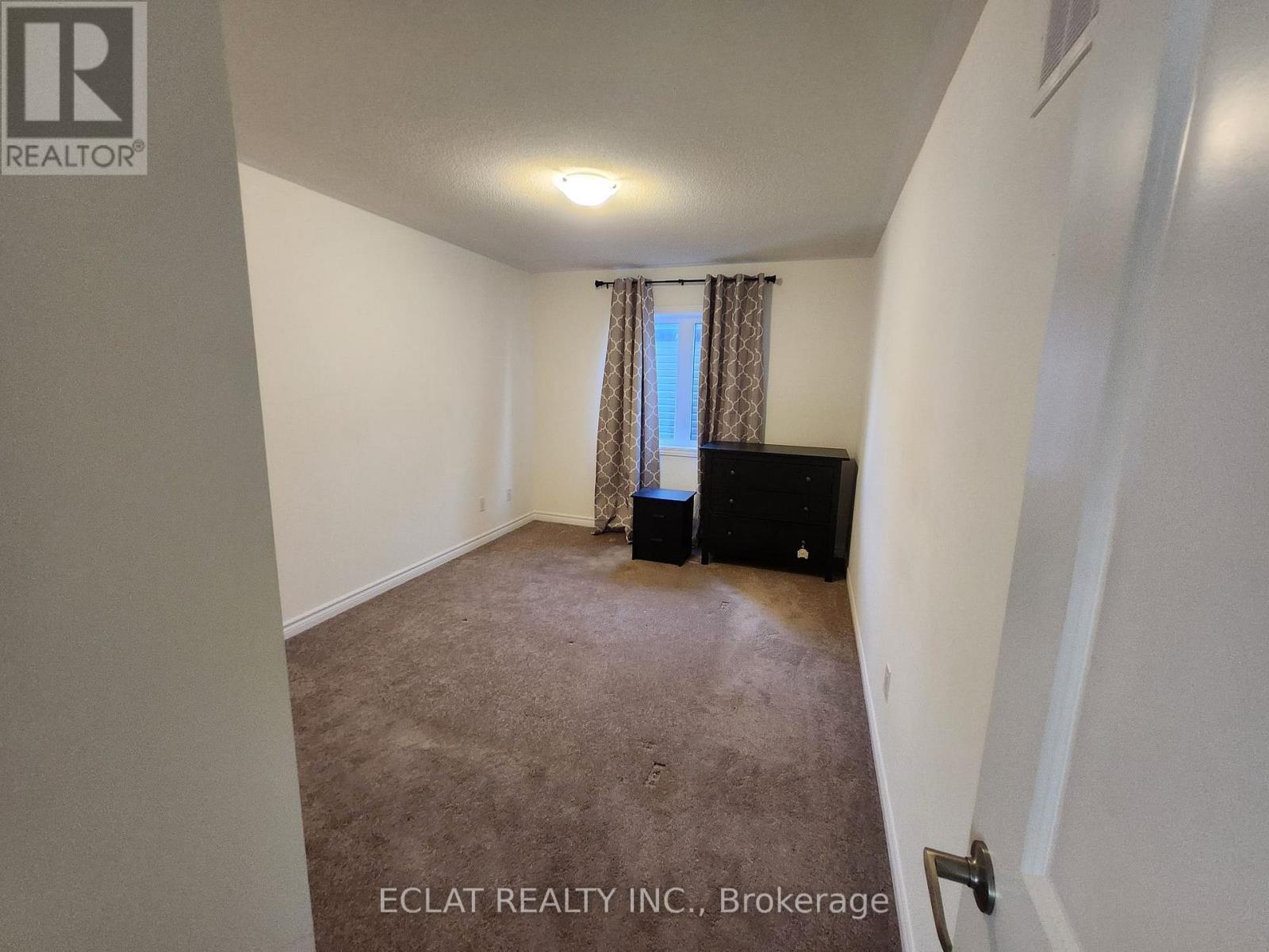 48 Simona Avenue, Wasaga Beach, ON - Indoor Photo Showing Other Room