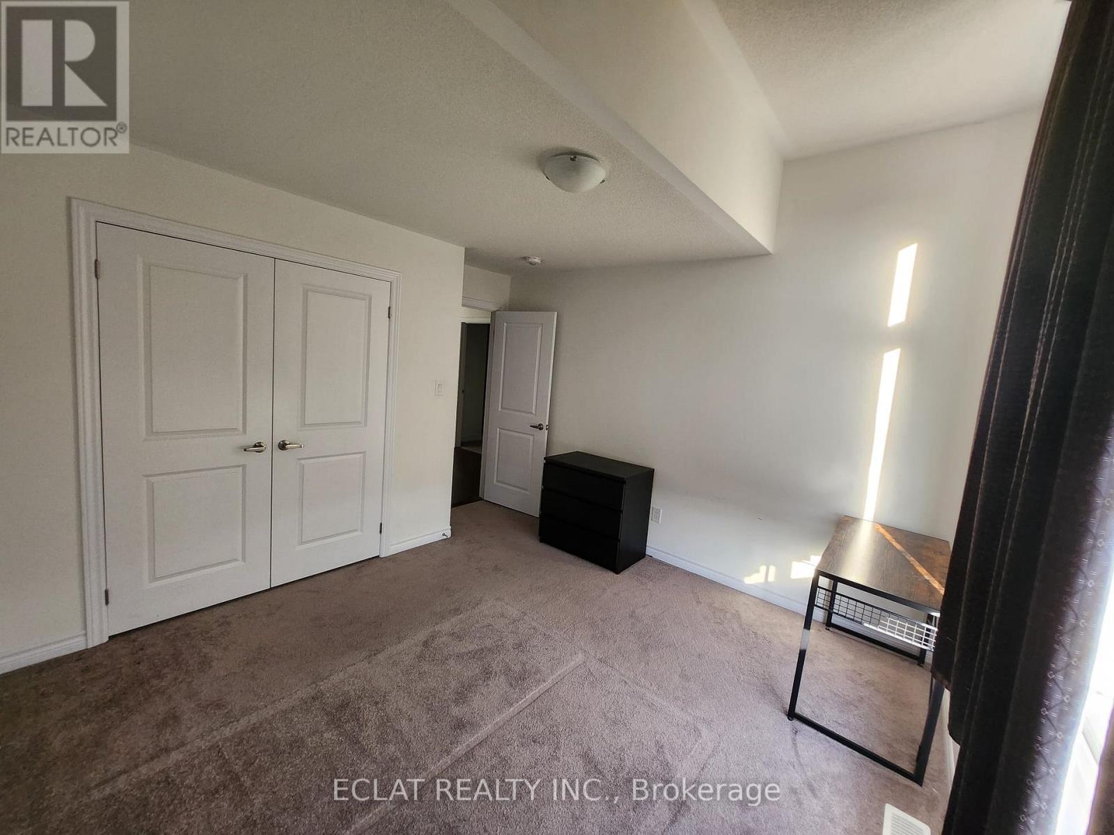 48 Simona Avenue, Wasaga Beach, ON - Indoor Photo Showing Other Room