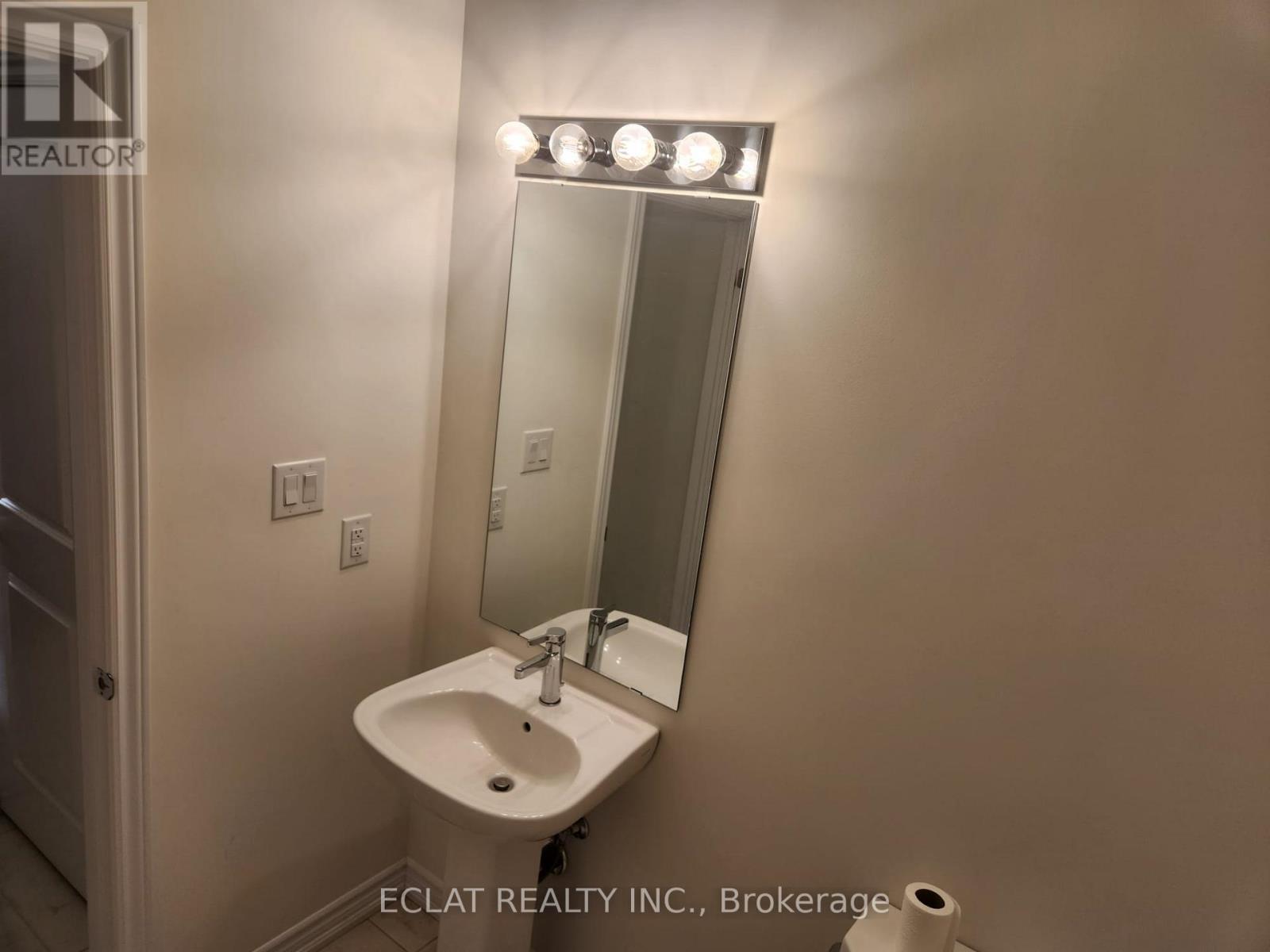 48 Simona Avenue, Wasaga Beach, ON - Indoor Photo Showing Bathroom