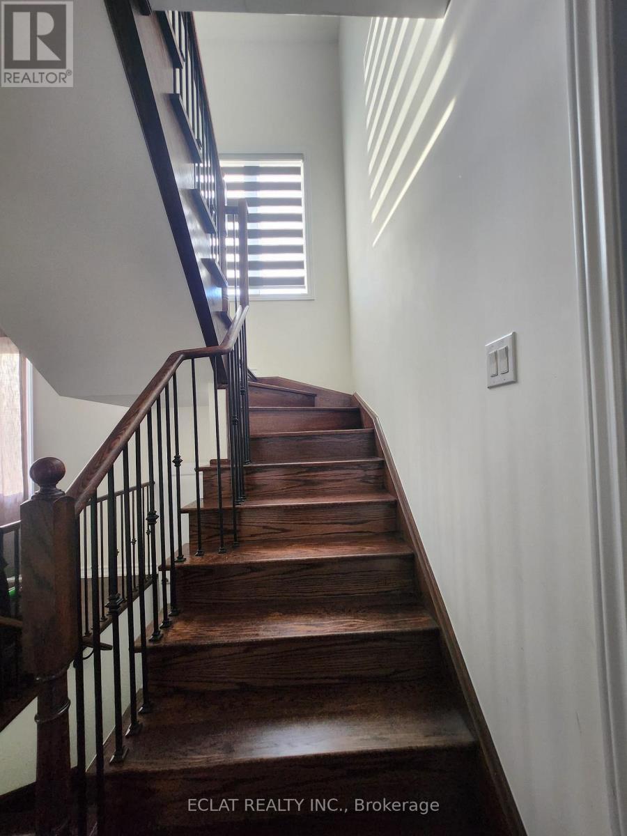 48 Simona Avenue, Wasaga Beach, ON - Indoor Photo Showing Other Room