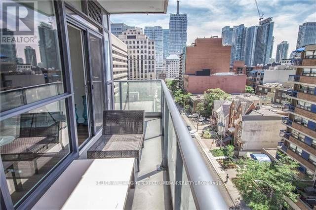 804 - 210 Simcoe Street, Toronto, ON - Outdoor