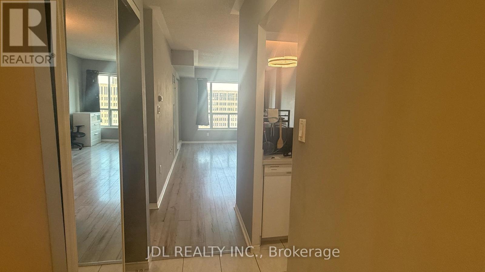 1610 - 887 Bay Street, Toronto, ON - Indoor Photo Showing Other Room