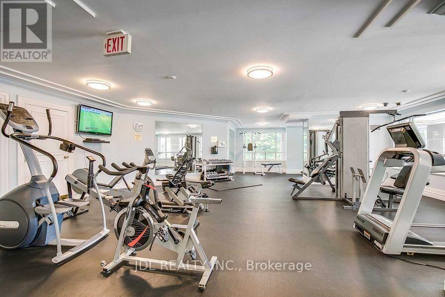 1610 - 887 Bay Street, Toronto, ON - Indoor Photo Showing Gym Room