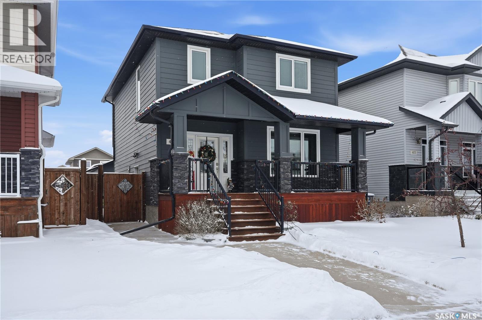 405 Golden Willow Way, Warman, SK - Outdoor With Facade