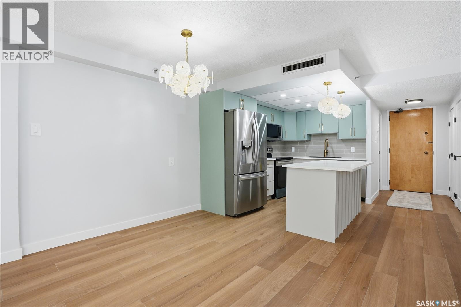 602 315 5Th Avenue N, Saskatoon, SK - Indoor Photo Showing Kitchen