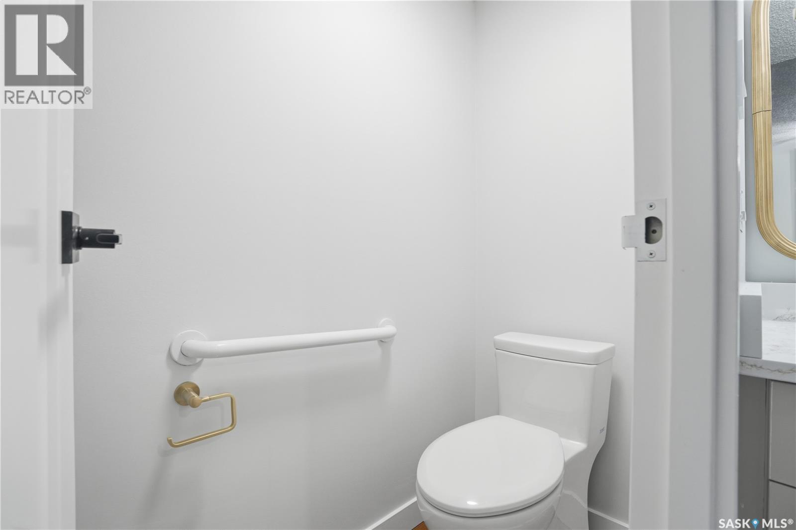 602 315 5Th Avenue N, Saskatoon, SK - Indoor Photo Showing Bathroom