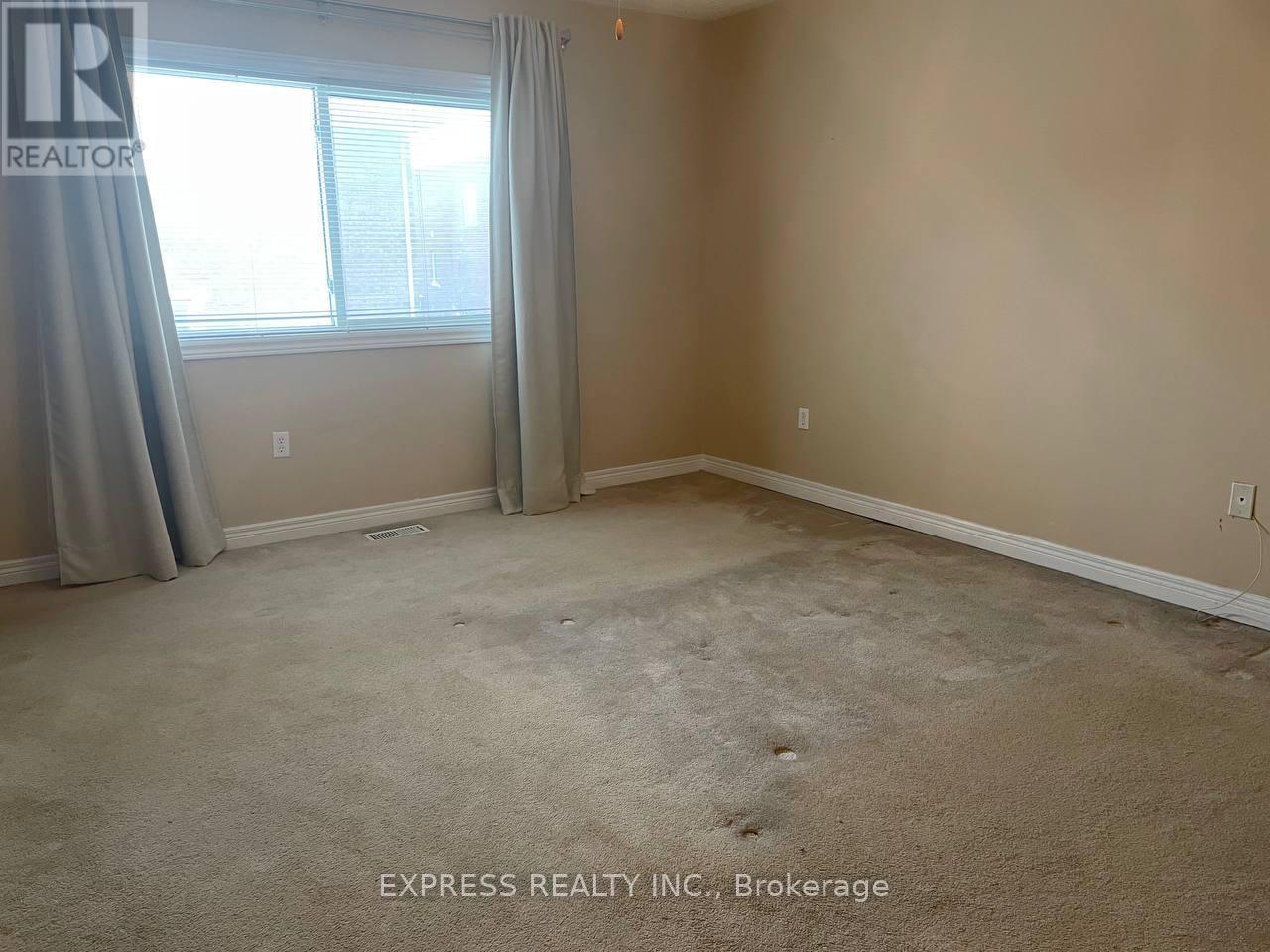 40 Firwood Drive, Richmond Hill, ON - Indoor Photo Showing Other Room