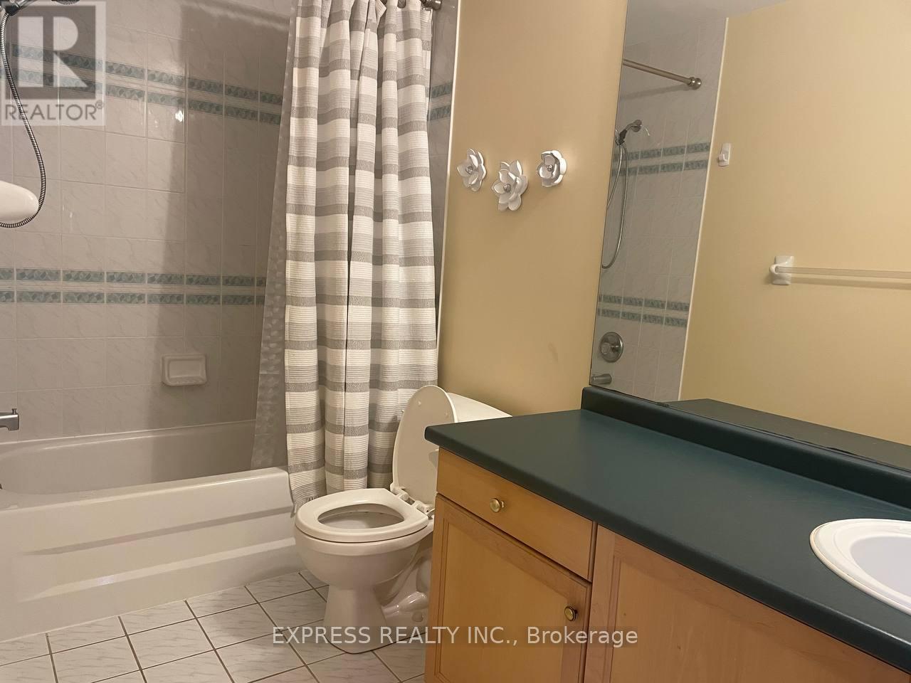 40 Firwood Drive, Richmond Hill, ON - Indoor Photo Showing Bathroom