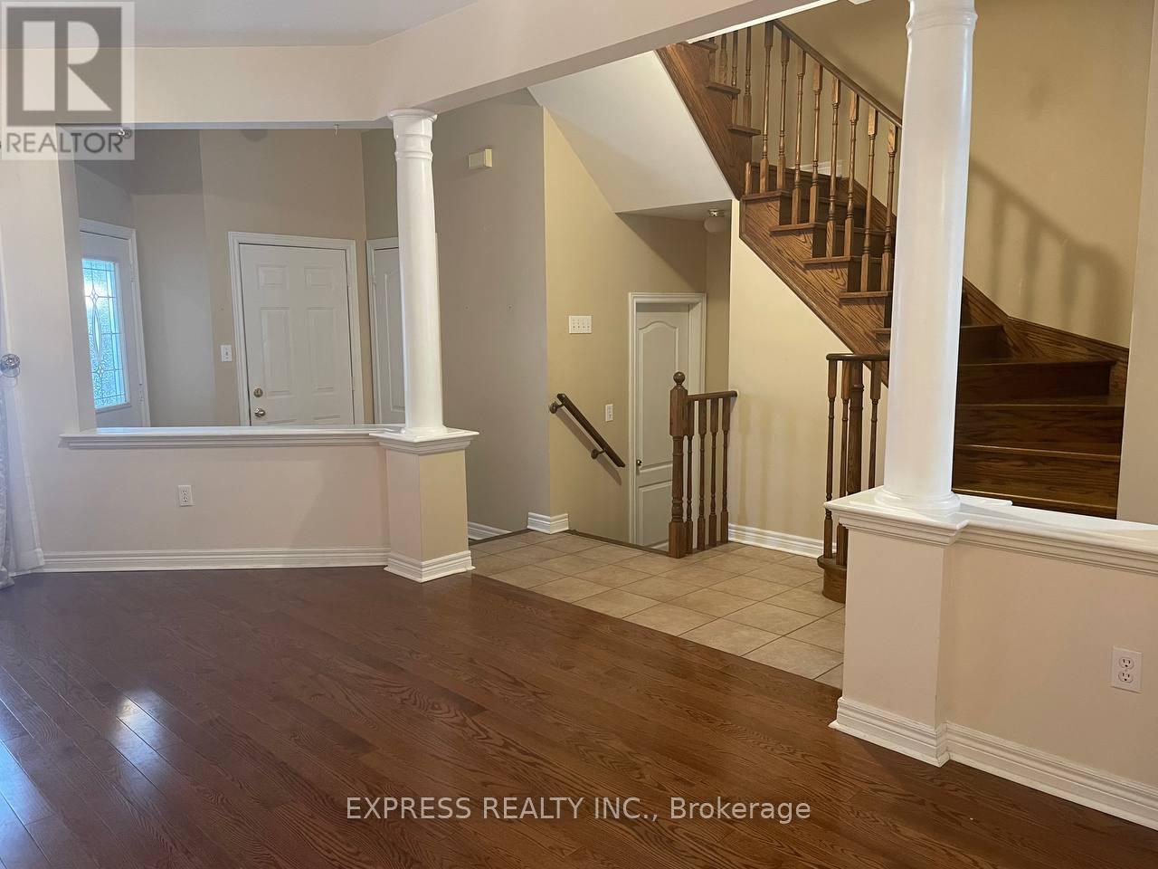 40 Firwood Drive, Richmond Hill, ON - Indoor Photo Showing Other Room