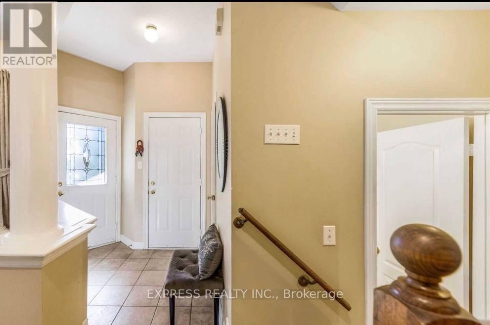 40 Firwood Drive, Richmond Hill, ON - Indoor Photo Showing Other Room