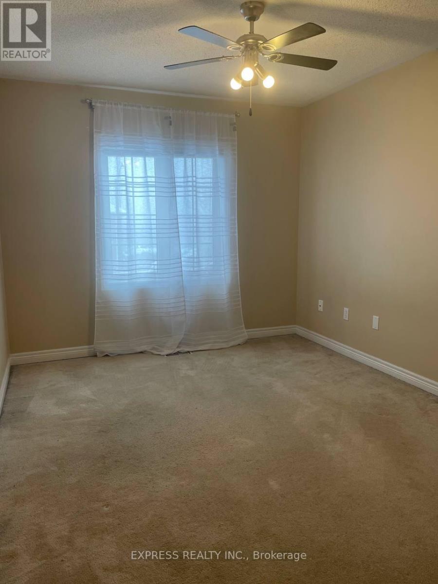 40 Firwood Drive, Richmond Hill, ON - Indoor Photo Showing Other Room