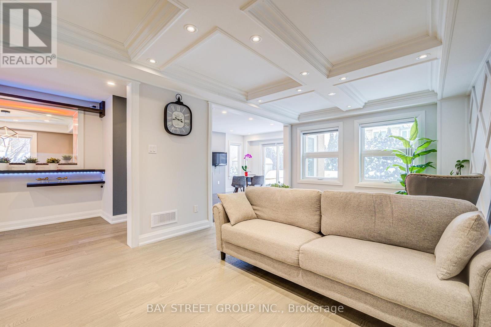 48 Coldstream Crescent, Richmond Hill, ON - Indoor Photo Showing Other Room