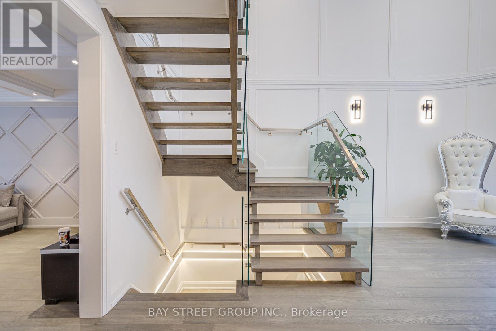 48 Coldstream Crescent, Richmond Hill, ON - Indoor Photo Showing Other Room