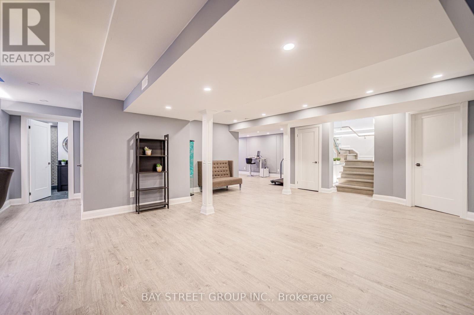 48 Coldstream Crescent, Richmond Hill, ON - Indoor Photo Showing Other Room