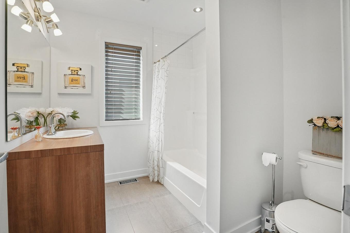 Salle de bains - 192 Rue Du Tournoi, Gatineau (Aylmer), QC - Indoor Photo Showing Bathroom