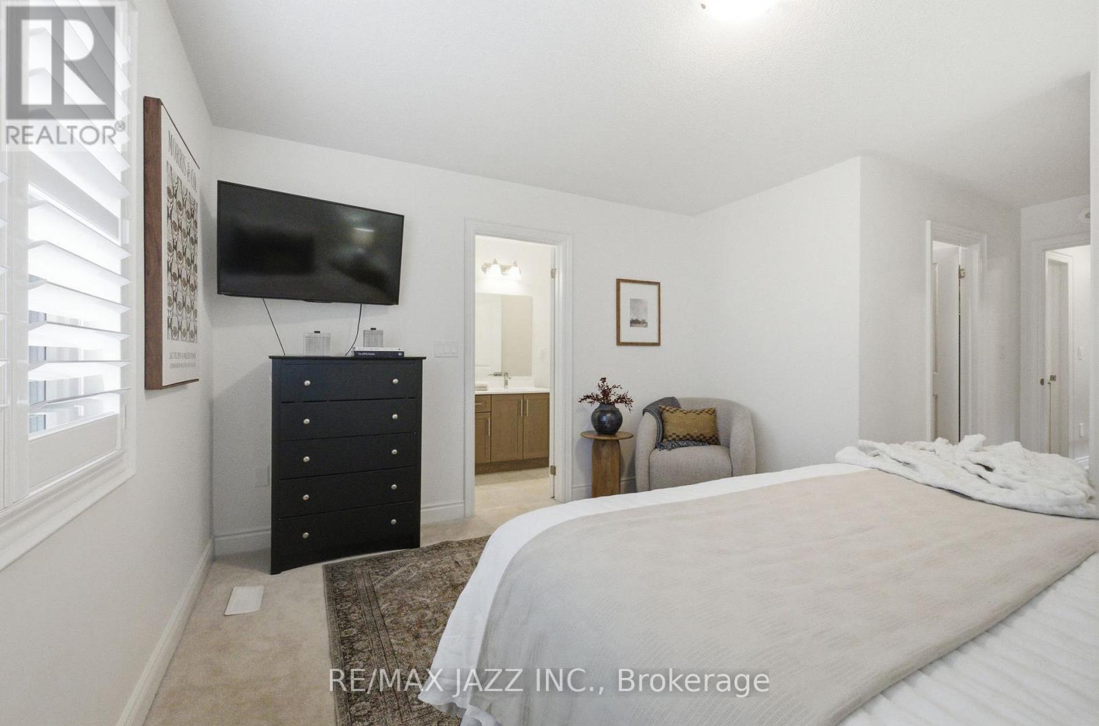 127 Laing Drive, Whitby, ON - Indoor Photo Showing Bedroom