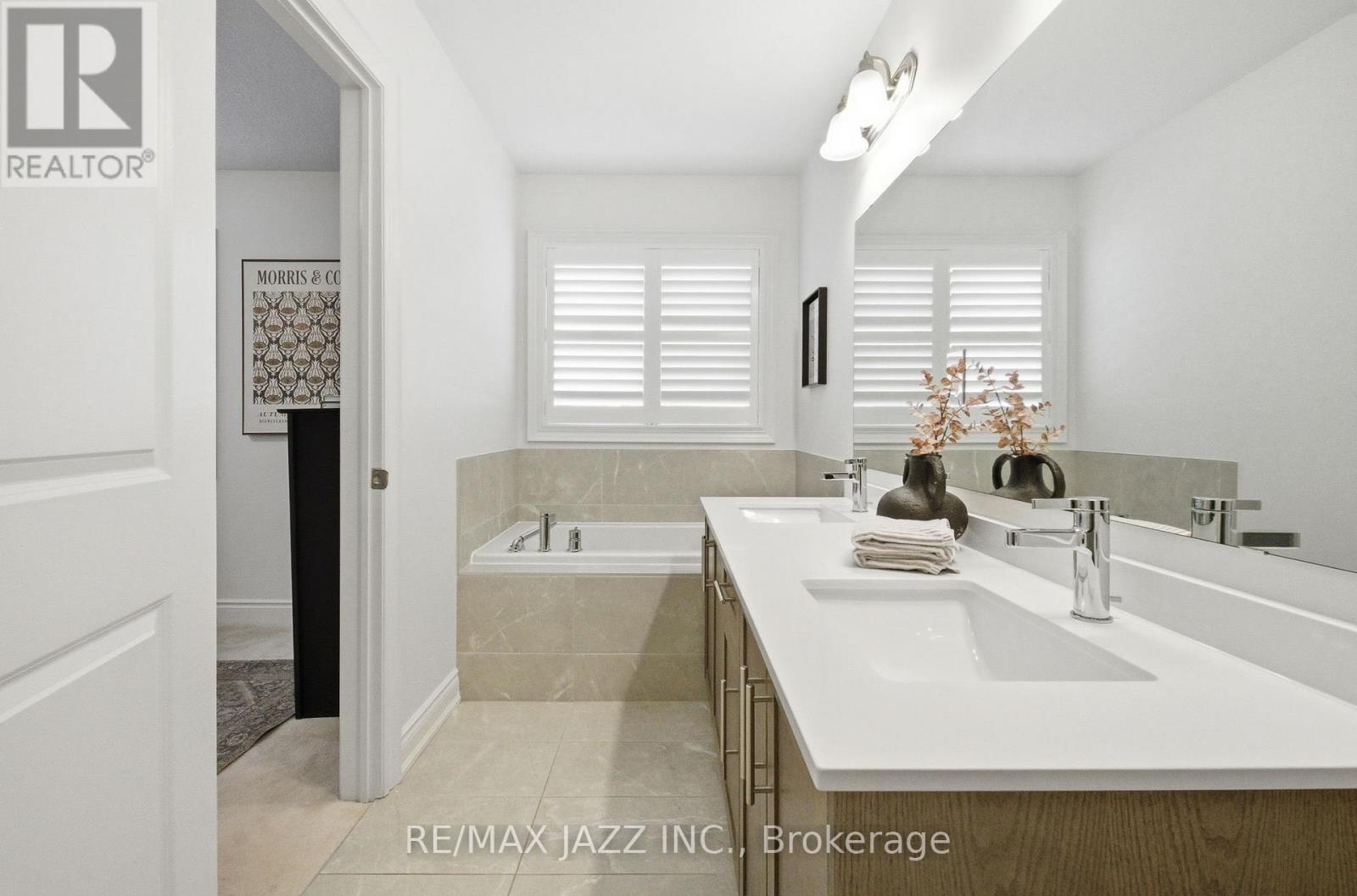 127 Laing Drive, Whitby, ON - Indoor Photo Showing Bathroom